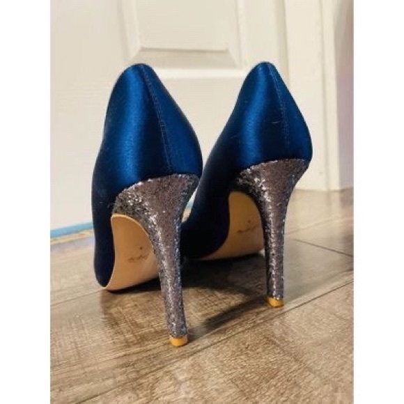 Shoes of Prey Navy Heels US8 - Picture 2 of 2